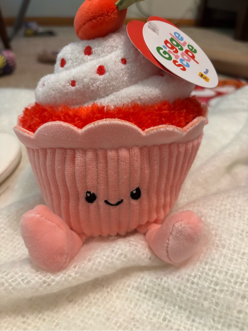 NWT Gigglescape Strawberry Cupcake Plush